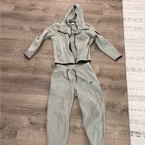 Nike Gray Men's Track Pants & Joggers Set